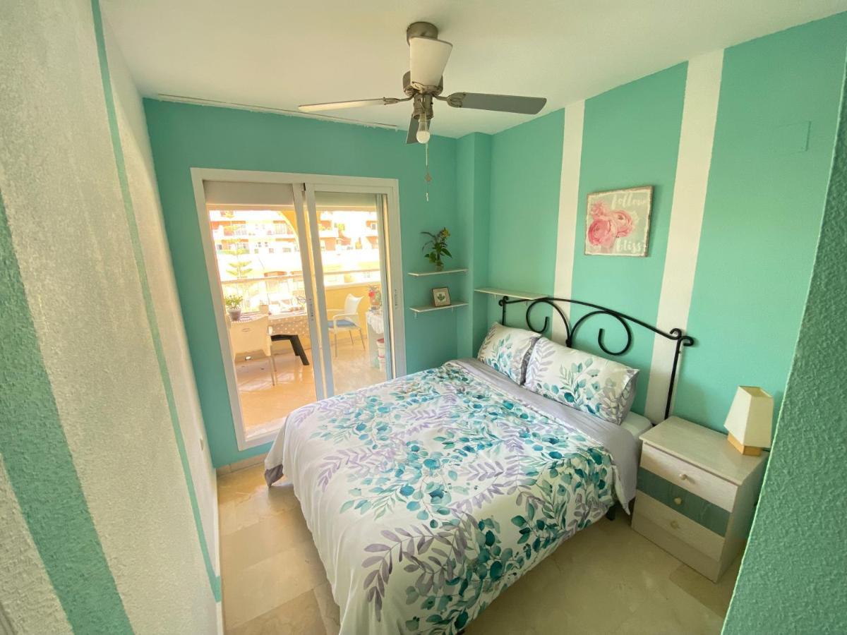 Room With Sea And Mountain Views Habitacion En Piso Compartido Para 1 O 2 Personas 贝纳尔马德纳 外观 照片