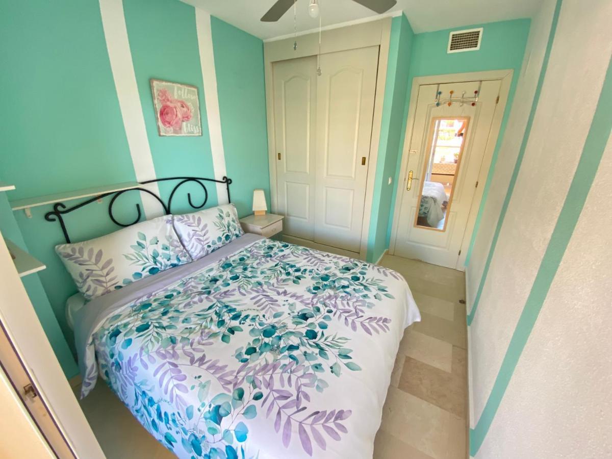 Room With Sea And Mountain Views Habitacion En Piso Compartido Para 1 O 2 Personas 贝纳尔马德纳 外观 照片